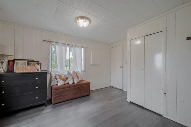 2316 Green Meadows Drive, Sealy, TX 77474