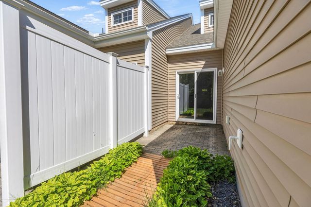 408 Southfield Lane, Peterborough, NH 03458