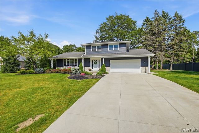 11 Rolling Hills Drive, Orchard Park, NY 14127