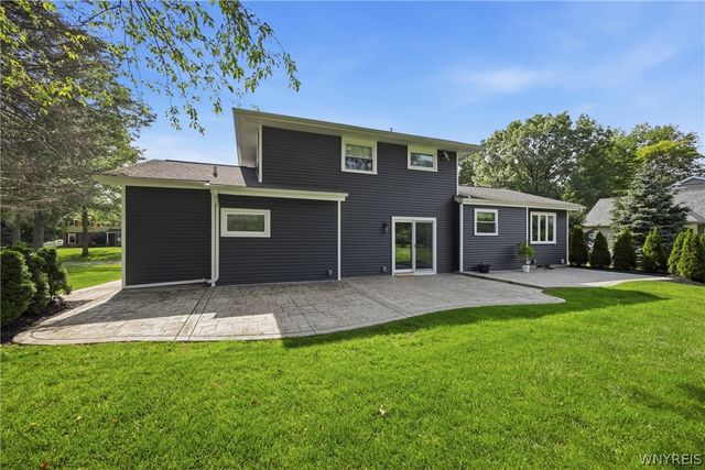 11 Rolling Hills Drive, Orchard Park, NY 14127