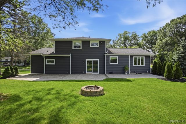 11 Rolling Hills Drive, Orchard Park, NY 14127