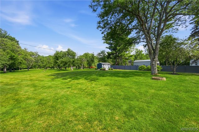 11 Rolling Hills Drive, Orchard Park, NY 14127