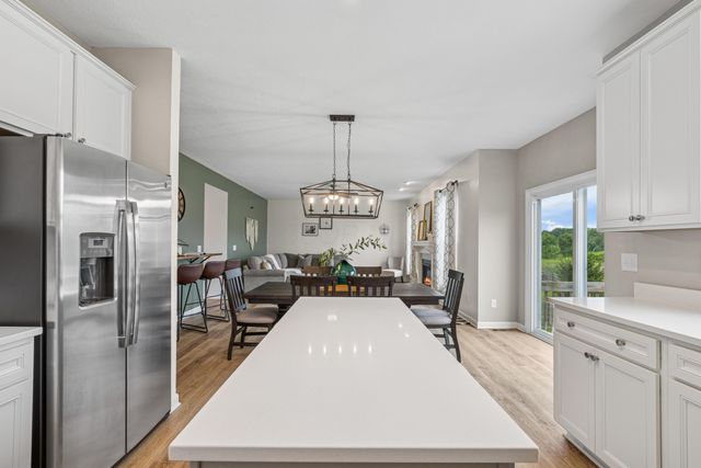 12181 Prairie View Drive NW, Pickerington, OH 43147