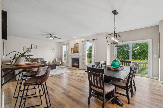 12181 Prairie View Drive NW, Pickerington, OH 43147