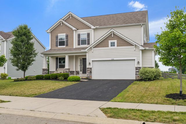 12181 Prairie View Drive NW, Pickerington, OH 43147