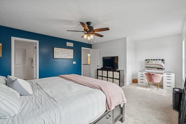 12181 Prairie View Drive NW, Pickerington, OH 43147
