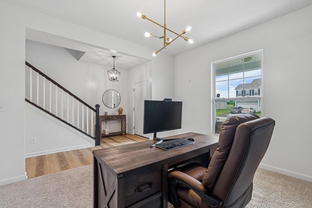 12181 Prairie View Drive NW, Pickerington, OH 43147