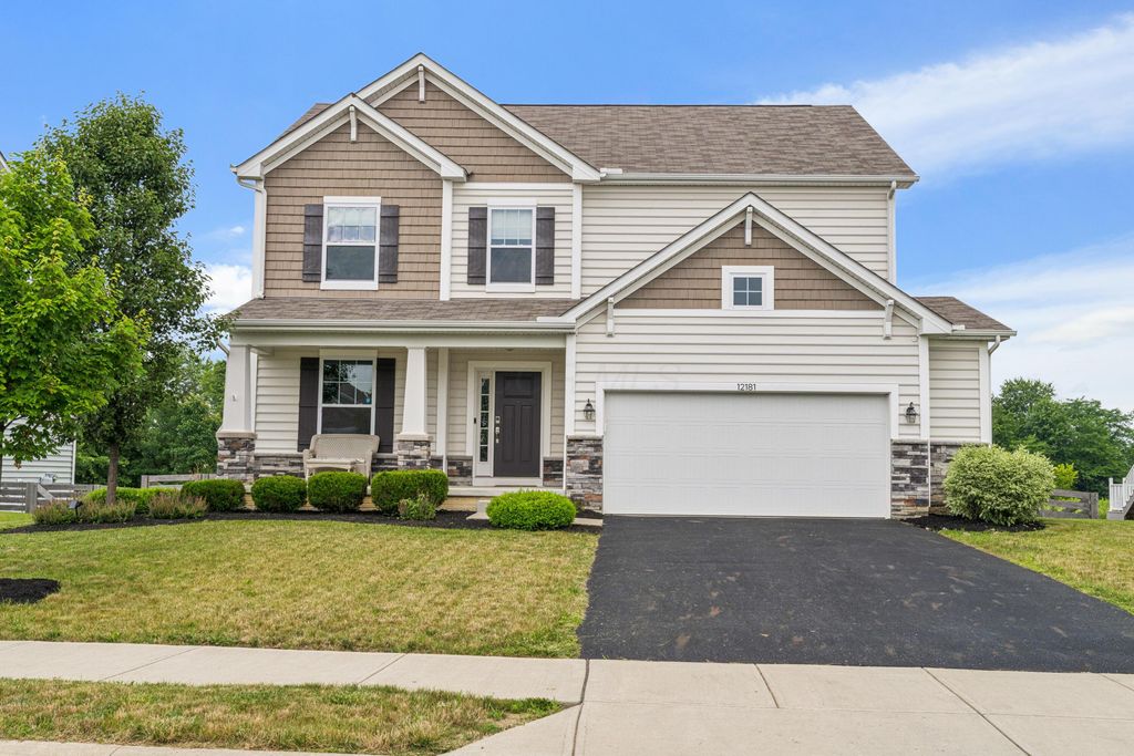 12181 Prairie View Drive NW, Pickerington, OH 43147