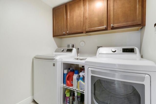 4044 Kingston Lane, Palm Beach Gardens, FL 33418