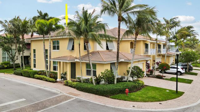 4044 Kingston Lane, Palm Beach Gardens, FL 33418