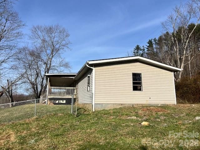 97 Oakland Drive, Burnsville, NC 28714