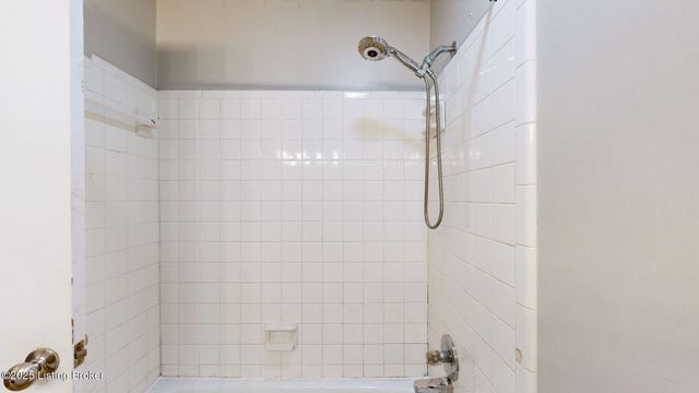 254 Oakridge Ct, Mt Washington, KY 40047