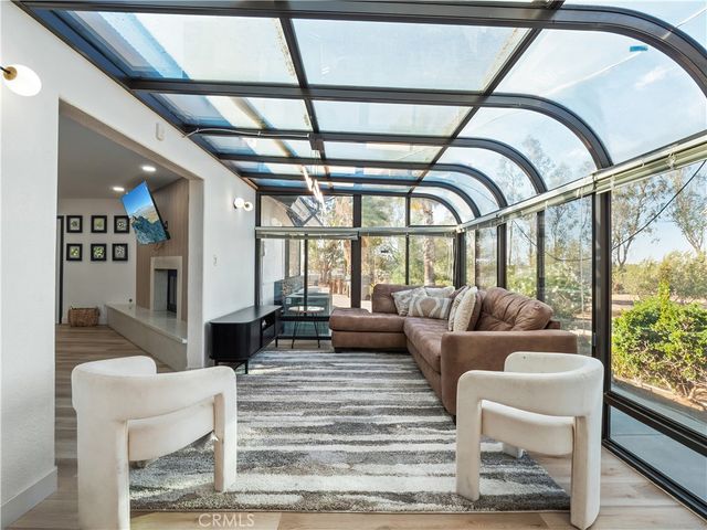 40646 27th Street W, Palmdale, CA 93551