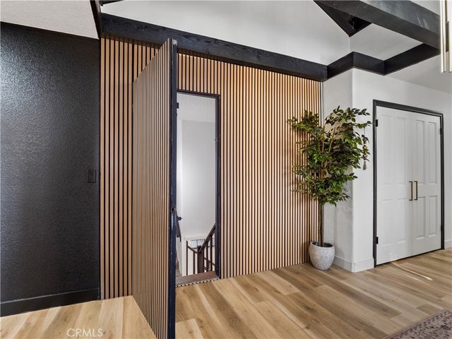 40646 27th Street W, Palmdale, CA 93551