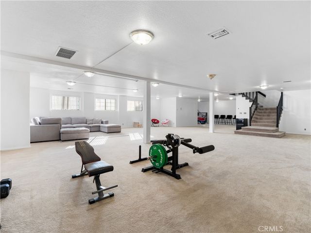 40646 27th Street W, Palmdale, CA 93551