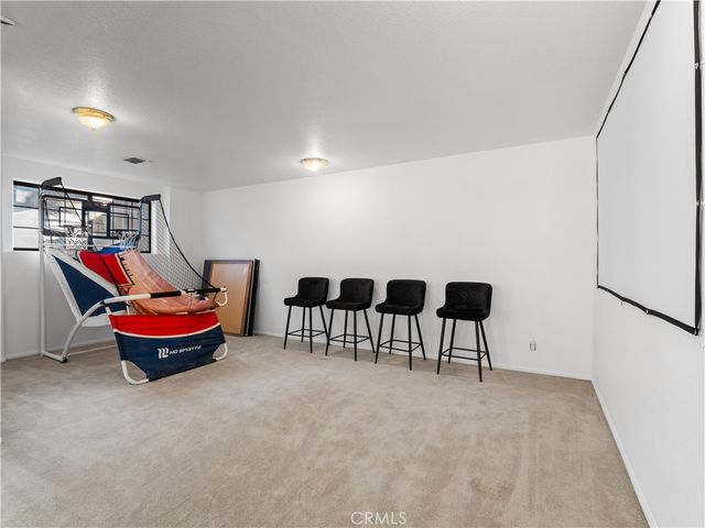 40646 27th Street W, Palmdale, CA 93551