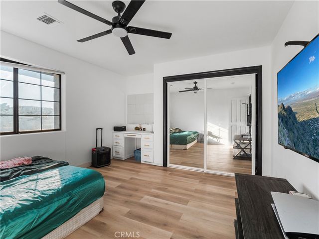 40646 27th Street W, Palmdale, CA 93551