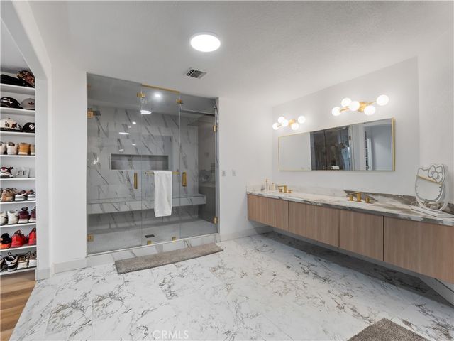 40646 27th Street W, Palmdale, CA 93551