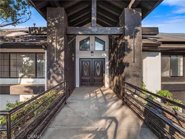 40646 27th Street W, Palmdale, CA 93551