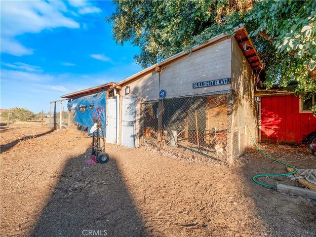 40646 27th Street W, Palmdale, CA 93551