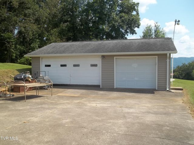 443 East Street, Church Hill, TN 37642