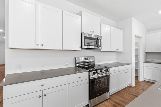 100 Greystone CT, Marble Falls, TX 78654