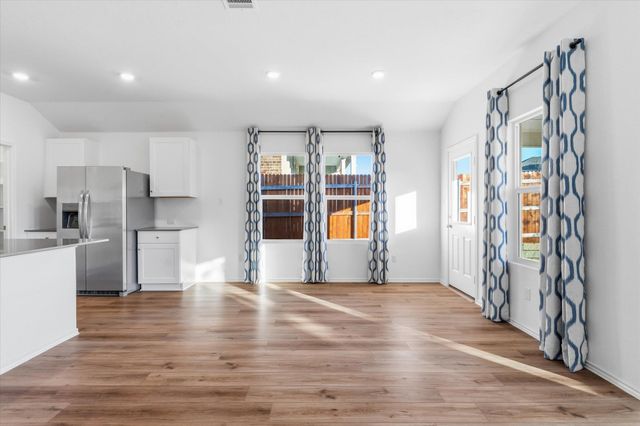 100 Greystone CT, Marble Falls, TX 78654