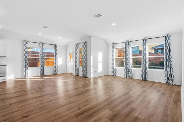 100 Greystone CT, Marble Falls, TX 78654