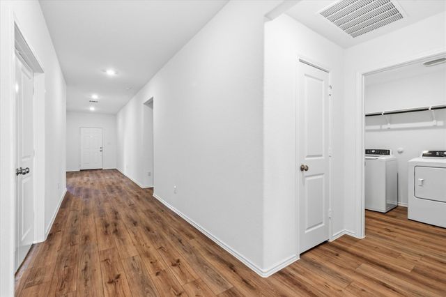 100 Greystone CT, Marble Falls, TX 78654