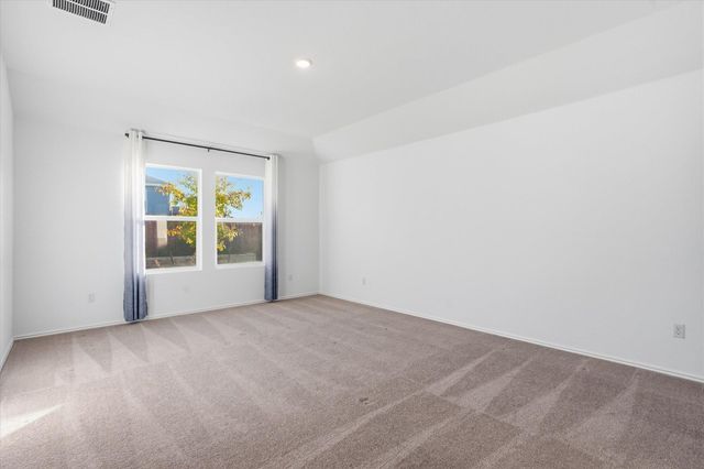 100 Greystone CT, Marble Falls, TX 78654