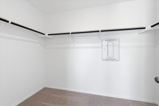 100 Greystone CT, Marble Falls, TX 78654