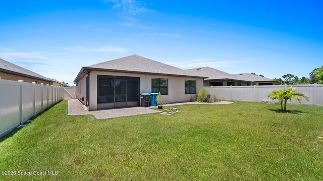 1003 Remington Green Drive SE, Palm Bay, FL 32909