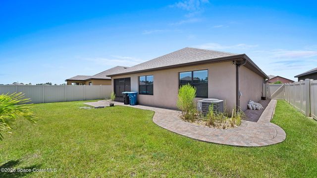 1003 Remington Green Drive SE, Palm Bay, FL 32909