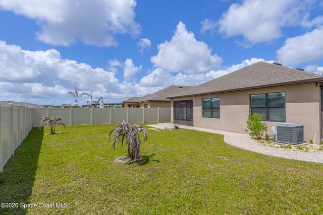 1003 Remington Green Drive SE, Palm Bay, FL 32909