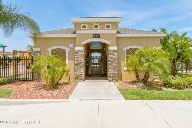 1003 Remington Green Drive SE, Palm Bay, FL 32909