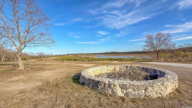 1013 Malbec Loop, Canyon Lake, TX 78133