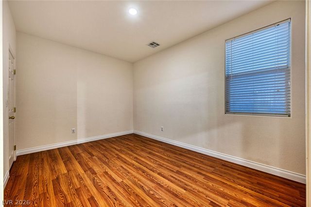 9609 Rolling Thunder Avenue, Las Vegas, NV 89148