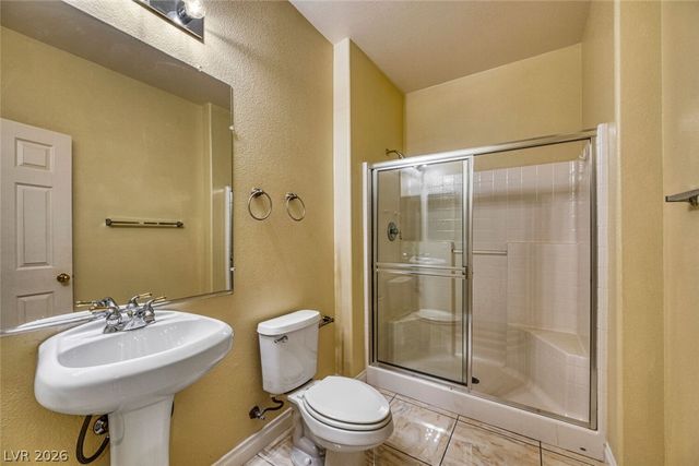 9609 Rolling Thunder Avenue, Las Vegas, NV 89148