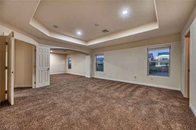 9609 Rolling Thunder Avenue, Las Vegas, NV 89148