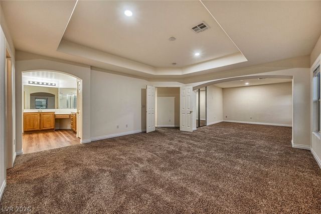 9609 Rolling Thunder Avenue, Las Vegas, NV 89148