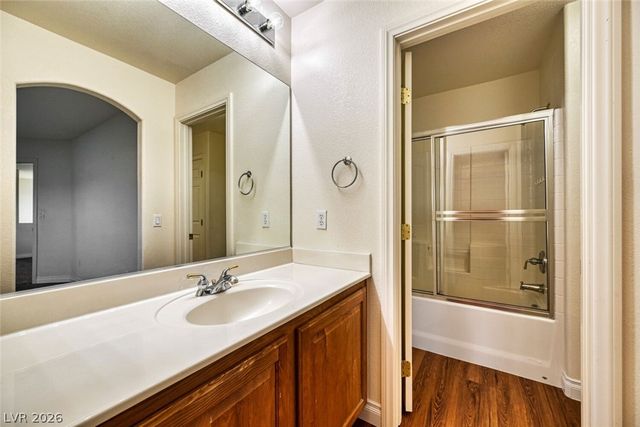 9609 Rolling Thunder Avenue, Las Vegas, NV 89148