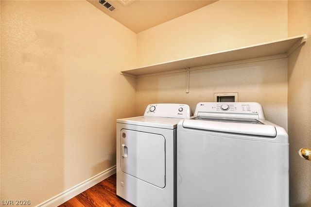 9609 Rolling Thunder Avenue, Las Vegas, NV 89148