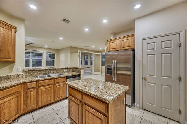 9609 Rolling Thunder Avenue, Las Vegas, NV 89148