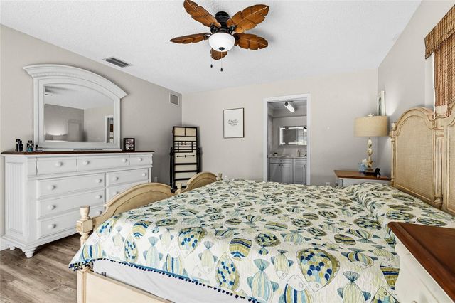 7320 MEADOWBROOK DRIVE, Sarasota, FL 34243