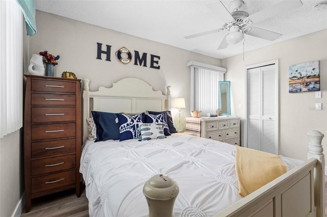 7320 MEADOWBROOK DRIVE, Sarasota, FL 34243