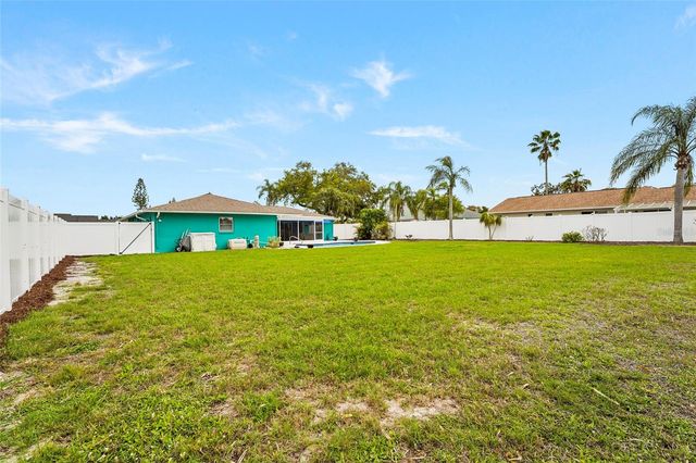 7320 MEADOWBROOK DRIVE, Sarasota, FL 34243