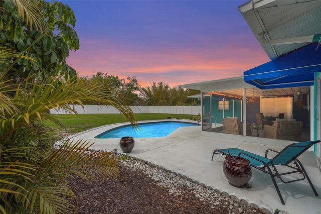 7320 MEADOWBROOK DRIVE, Sarasota, FL 34243