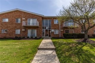 501 Tollis Pky, Broadview Heights, OH 44147