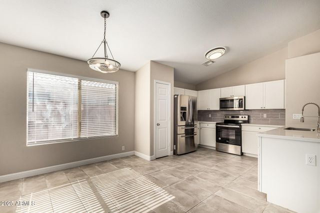 21831 N 32ND Avenue, Phoenix, AZ 85027