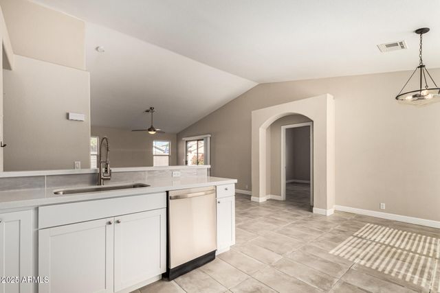 21831 N 32ND Avenue, Phoenix, AZ 85027